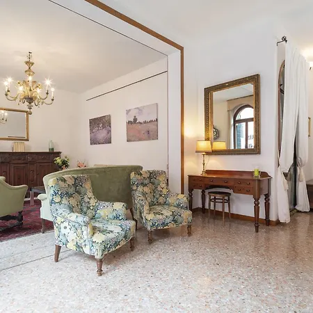 Ve.n.i.ce Cera Casa Dolce Апартаменты Венеция