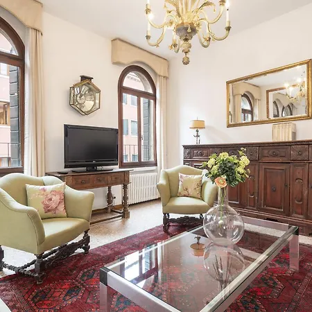 Lägenhet Ve.n.i.ce Cera Casa Dolce *