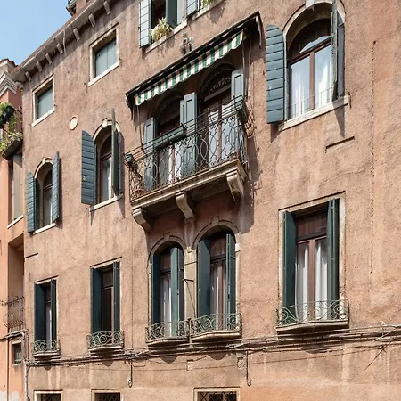 Ve.n.i.ce Cera Casa Dolce Апартаменты