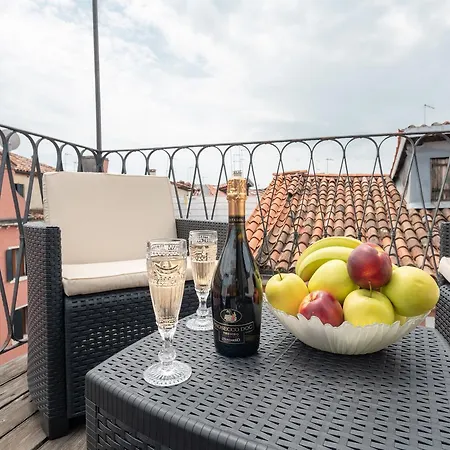 Апартаменты Ve.n.i.ce Cera Casa Dolce
