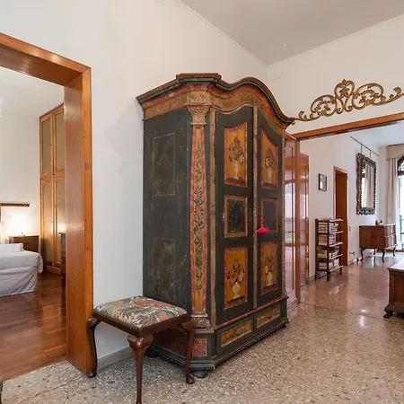 Apartman Ve.n.i.ce Cera Casa Dolce